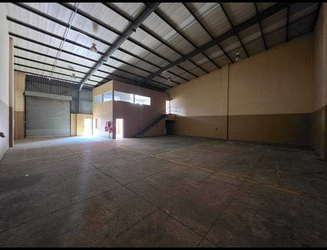 353M² WAREHOUSE TO LET IN STORMILL